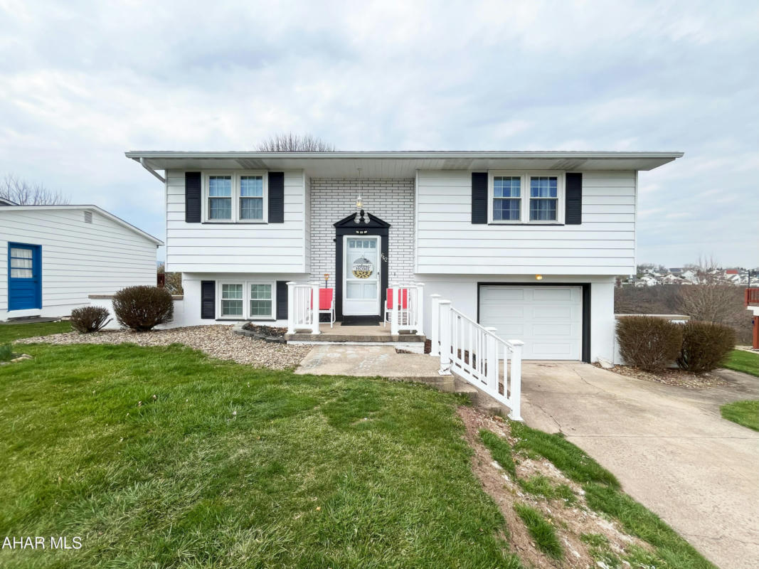 642 APPLEVIEW LN, DUNCANSVILLE, PA 16635, photo 1 of 22