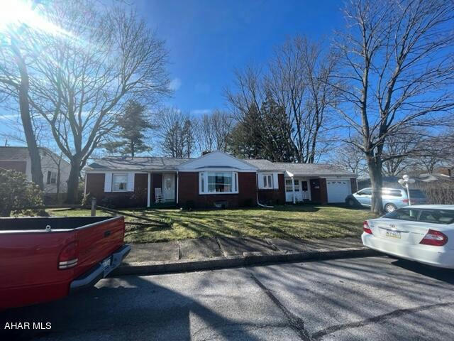 520 SPRUCE ST, ROARING SPRING, PA 16673, photo 1 of 21
