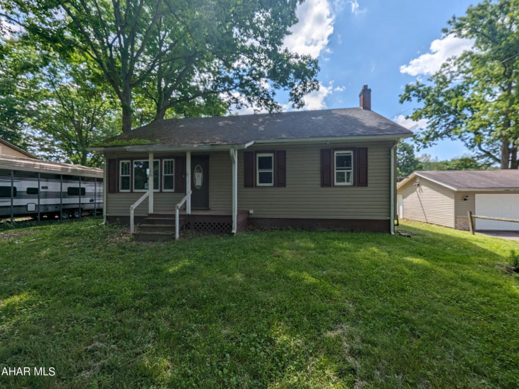 13597 S EAGLE VALLEY RD, TYRONE, PA 16686, photo 1 of 33